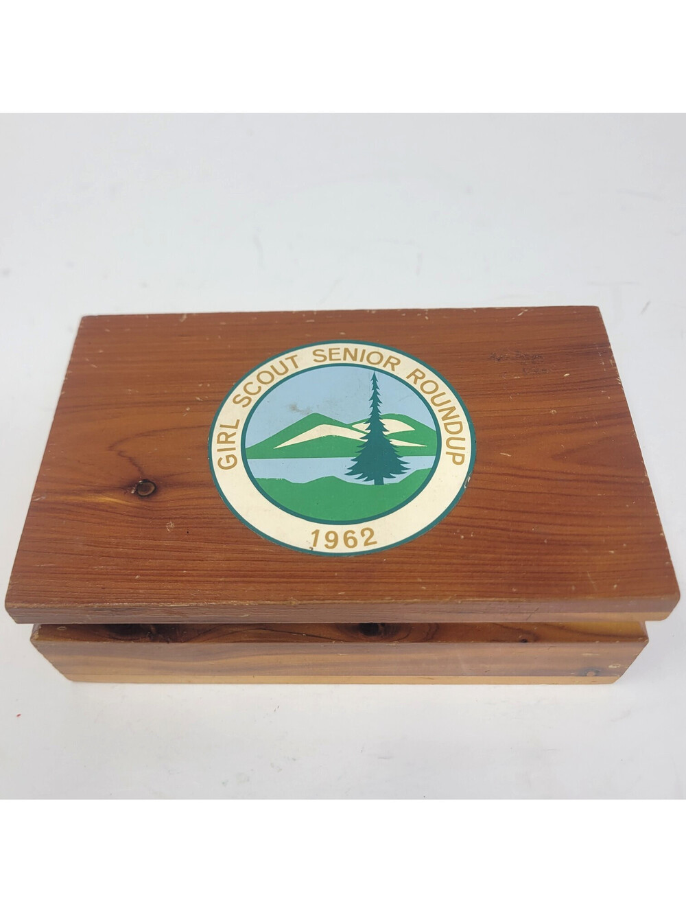1962 Girl Scout Senior Roundup Cedar Box Button Bay Vermont Keepsake Box Scouts
